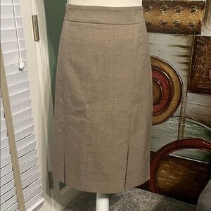 Jones New York Elegant Tan Pencil Skirt